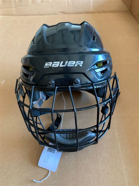 Used Large Bauer Re Akt 95 Helmet Sidelineswap