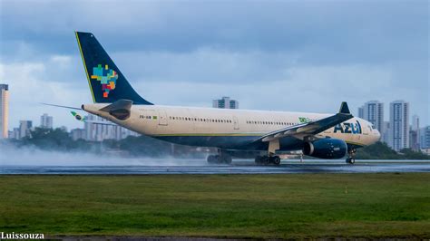 Azul Airlines A Pr Aiw Speeding Up Rwy Sbrf Recife Flickr