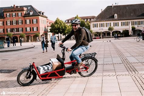 CUBE und BMW präsentieren dreirädriges Lastenrad Das Concept Dynamic