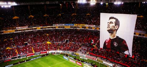 As Despidi El Estadio Jalisco A Un Grande Rafael M Rquez Video