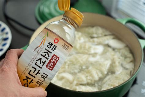 Quick Korean Dumpling Soup (Mandu Guk) - Beyond Kimchee