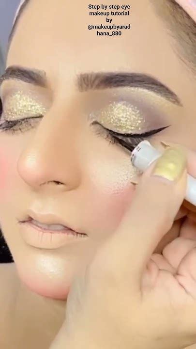 How To Learn Bridal Glitter Eye Makeup Bridal Ko Eyeliner Kese Lgaye