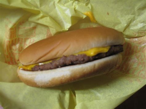 Review: McDonald's - Cheeseburger