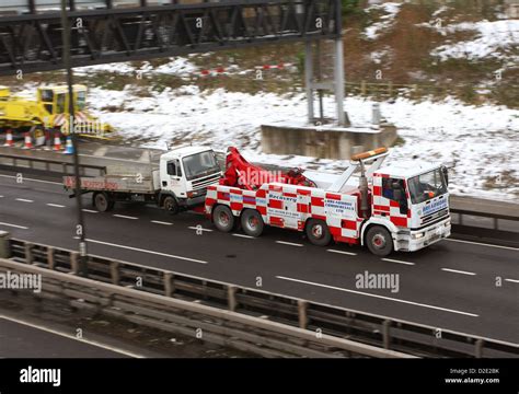 Heavy Recovery Truck Hi Res Stock Photography And Images Alamy