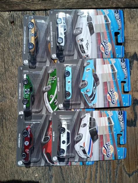 Hot Wheels Vintage Racing Club Series Hrt Ensemble Complet Avec