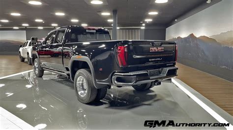 Gmc Sierra Hd Denali Dually Live Photo Gallery