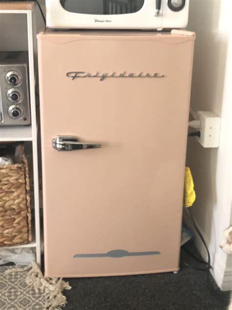 Frigidaire Coral Mini Fridge Please Read For Sale In Los Angeles Ca