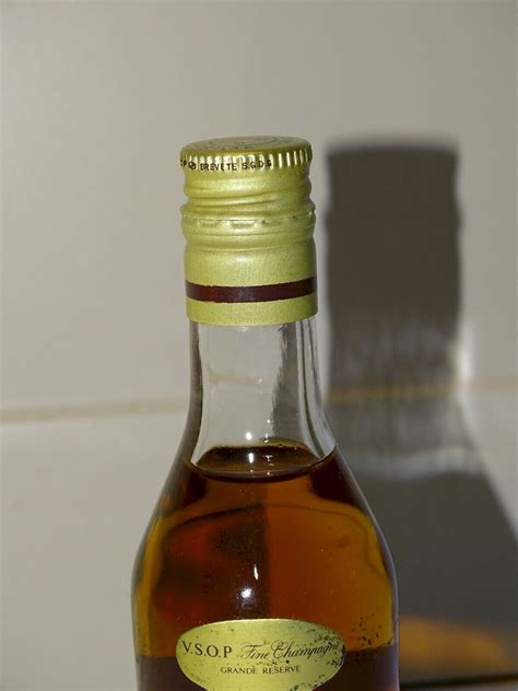 ANCIENNE MIGNONNETTE COGNAC HENNESSY VSOP FINE CHAMPAGNE GRANDE RESERVE