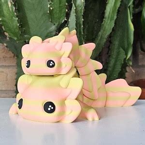 Cute D Printed Axolotl Fidget Toy Flexible Articulating Sensory Pet