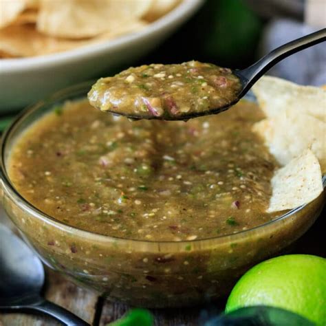 Chipotle Tomatillo-Green Chili Salsa (Copycat) - Savor the Flavour