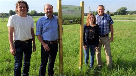 Streuobstwiese Bobingen Erh Lt Infotafel Juli