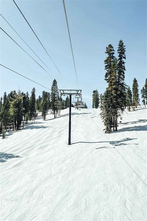 Is Northstar California Good for Beginners? (Ski Resort Review)