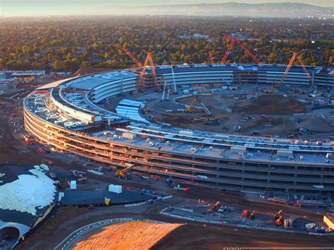 4K Drone Footage Shows Apple Campus Construction Progress | Inverse