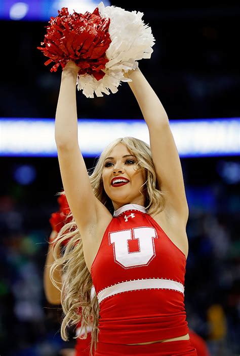 Ncaa Tournament Cheerleaders Midwest