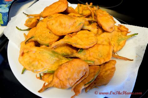 Palak Pakora Chaat/Spinach Fritters Chaat - On the Flame