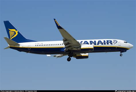 EI EBY Ryanair Boeing 737 8AS WL Photo By Fabrizio Berni PITI