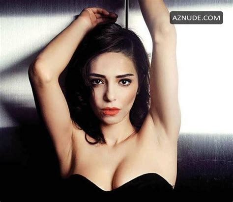 Duygu Cetinkaya Sexy Bikini AZNude