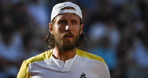 Atp France Lucas Pouille Sort De Ses Gonds Pour D Fendre Beno T