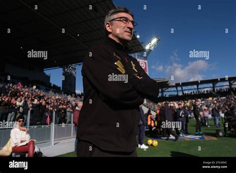 Der Kroatische Trainer Ivan Juric Sieht Beim Fu Ball Spiel Der Serie A