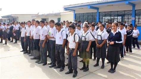 Educación Uso De Uniforme Escolar No Es Obligatorio En Piura Rpp