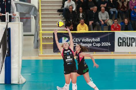 Cremona Sera Finisce Qui La Challenge Cup La Vbc Gruppo Saviola