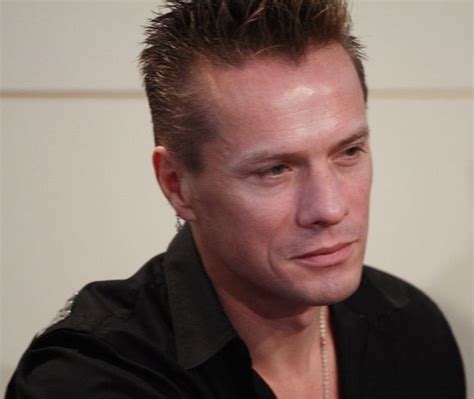 U2 Kiss The Future México Feliz Cumpleaños Larry Mullen Jr