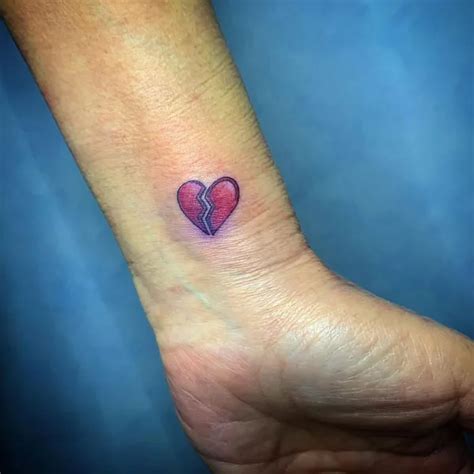 136 Meaningful Broken Heart Tattoos For Grieving With Loss