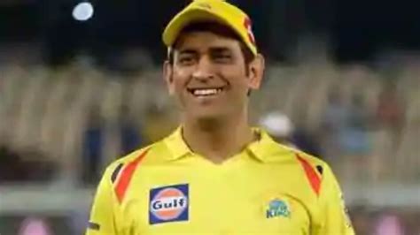 Ipl 2021 Ms Dhoni Lands In Chennai Csk Players Set To Leave To Uae On