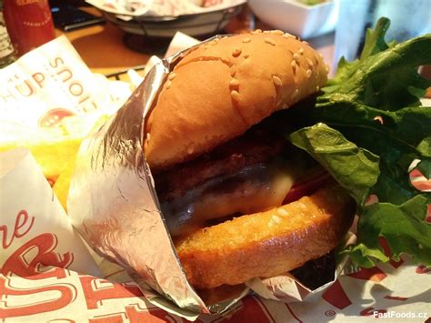 Red Robin Gourmet Burgers Burnaby Kanada FastFoods Cz