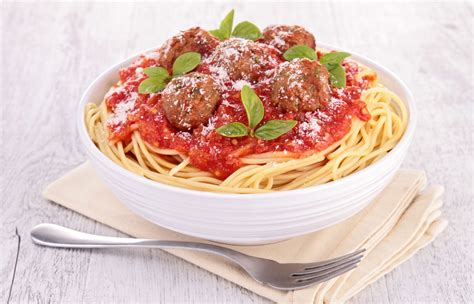 Spaghetti mit Fleischbällchen JUNIOR Österreich