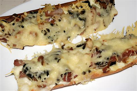 Recette De Baguette Cr Me Lardons Champignons Fromage