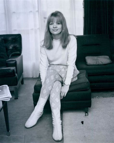 35 Beautiful Photos Of Judy Geeson In The 1960s And ’70s ~ Vintage Everyday