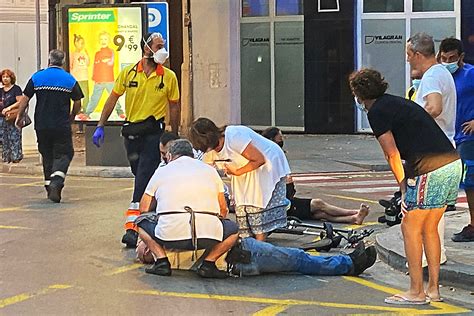 Un hombre en estado crítico tras ser atropellado por un patinete