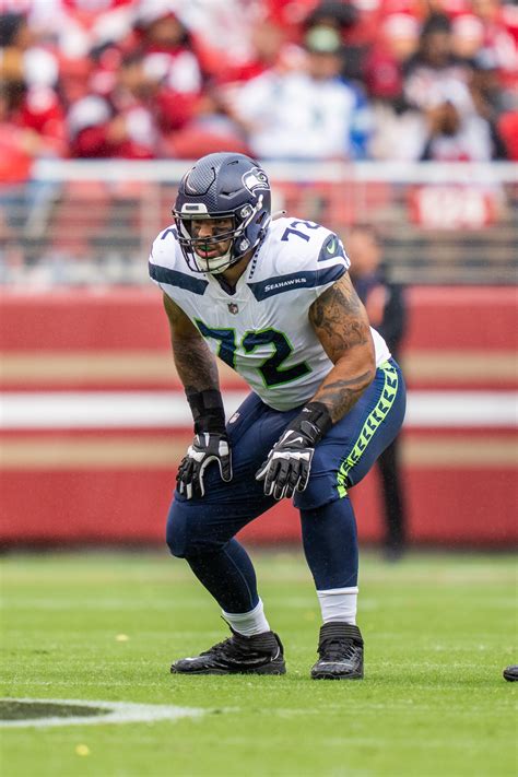 Seahawks Expect RT Abraham Lucas Healthy By Regular Season