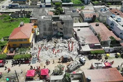 Desabamento de prédio em Olinda sobe para seis o número de mortos