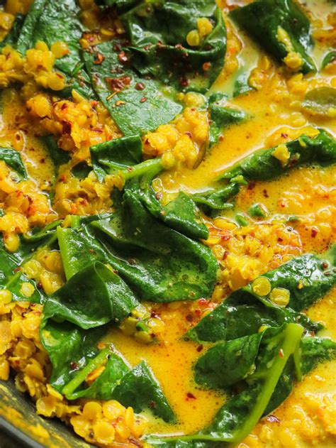 Sri Lankan Dhal Red Lentil Spinach Curry ISLAND SMILE