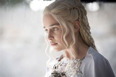 Emilia Clarke Afirma Que Ha Sido Presionada Para Realizar Escenas De