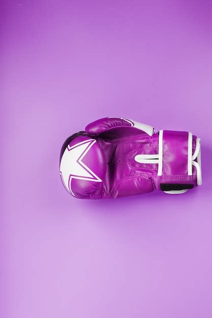 Premium Photo | Pink Boxing gloves