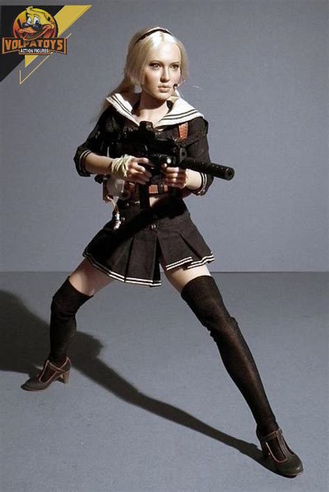 SUCKER PUNCH BABYDOLL HOT TOYS SIDESHOW