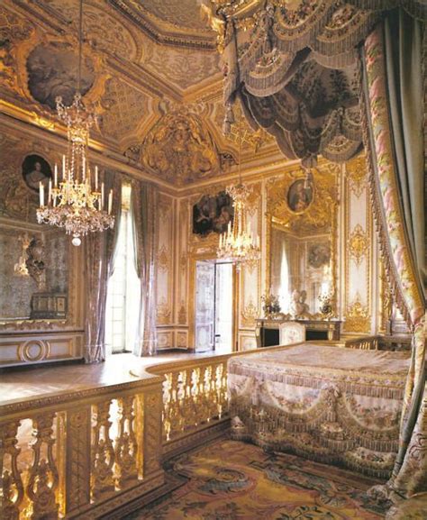 The Queens Bed Chamber Versailles Marie Antoinette Palace Of