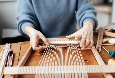 weaving looms  beginners  creative folk