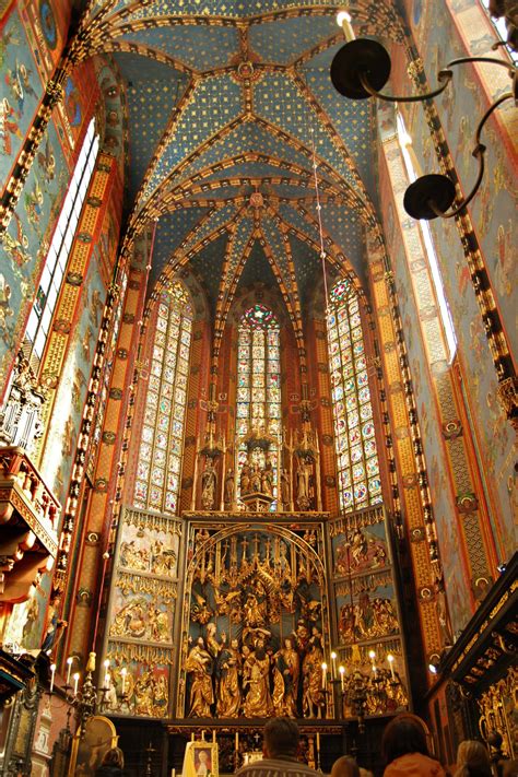 St. Mary's Basilica - krakow.wiki