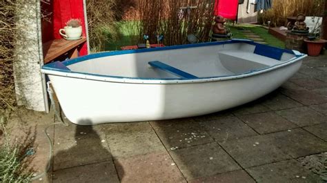 Small Unsinkable Boat Large Dinghy Fibreglass Lightweight 10ft4 Car