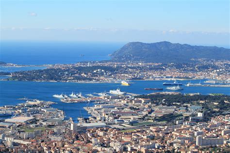 Visite de la rade de Toulon en bateau XIe congrès français de droit