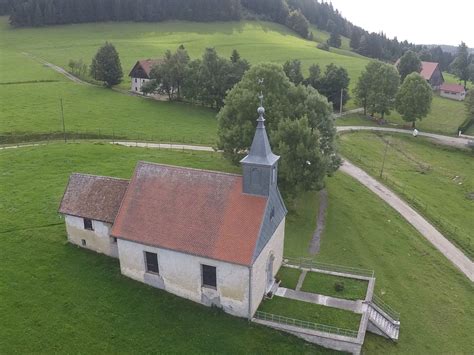 La chapelle Notre Dame de Montpetôt Mairie de la Cluse et Mijoux