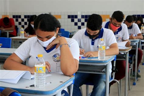 Alunos Da Rede Escolar Estadual Receber O Bolsa De R Ao Retornarem