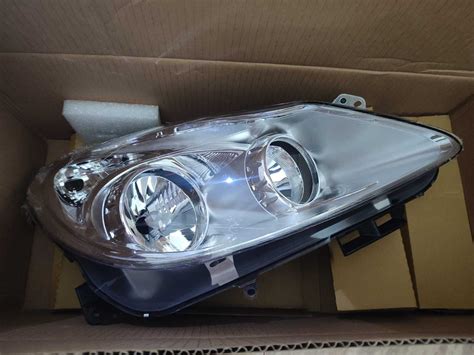 Farol Ótica lado Direito Opel Corsa 2008 Corroios OLX Portugal