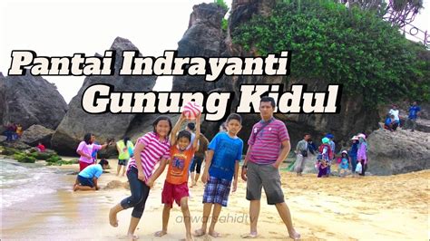 Wisata Pantai Indrayanti Gunungkidul Pantai Terindah Di Yogyakarta