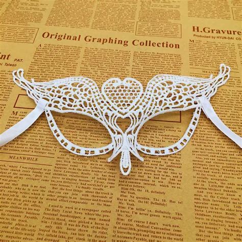 Fashion Victorian White Masks Masquerade Party Women Lace Mask Fancy Dance Ball Sexy Eye Mask