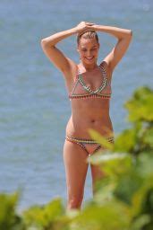 Margot Robbie Hot In Bikini Beach In Hawaii July Th Celebmafia